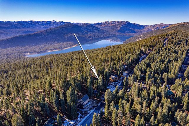 11504 Skislope Way, Truckee, CA 96161