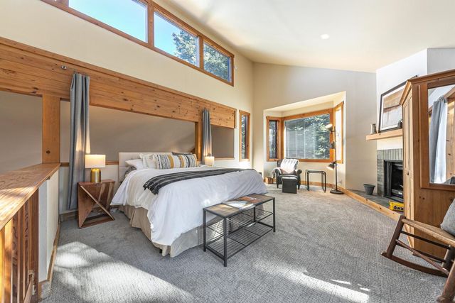 11504 Skislope Way, Truckee, CA 96161