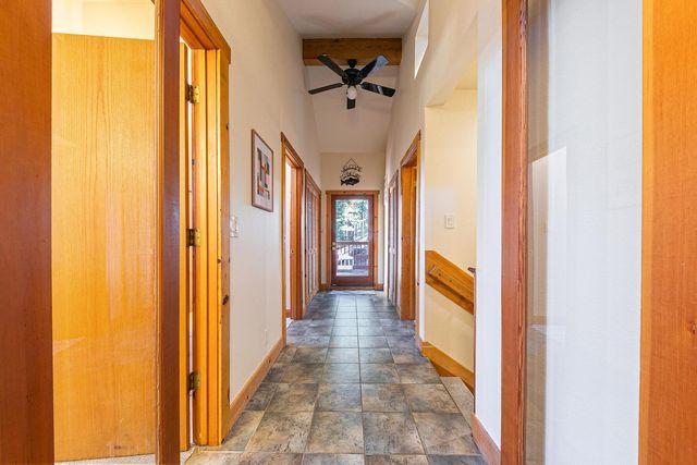 11504 Skislope Way, Truckee, CA 96161