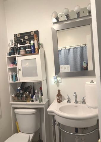 1931 S 2nd Avenue, Maywood, IL 60153