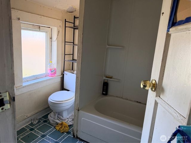 1408 S Union Avenue, Tacoma, WA 98405