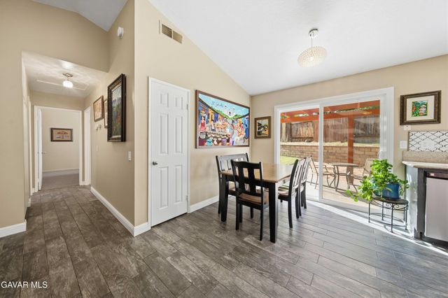 502 Hilltop Terrace, Palmdale, CA 93551