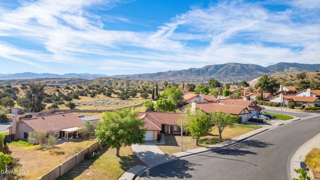 502 Hilltop Terrace, Palmdale, CA 93551