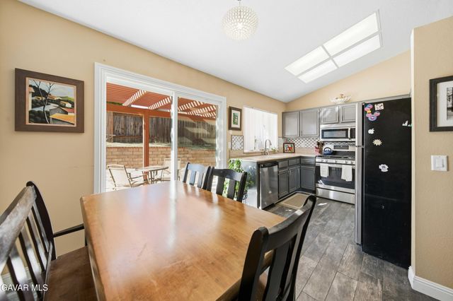 502 Hilltop Terrace, Palmdale, CA 93551