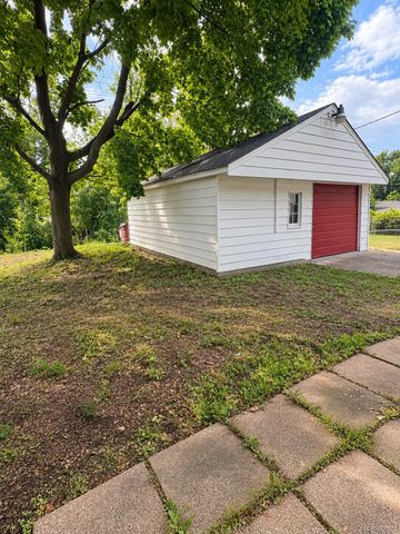 183 Scott Lake Road, Waterford Charter Township, MI 48328