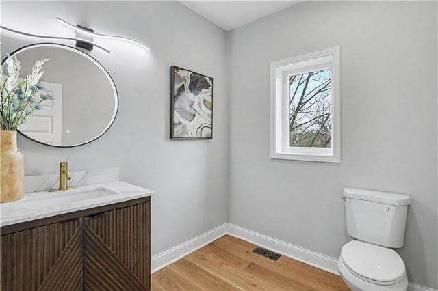 12650 Sherwood Drive, Leawood, KS 66209