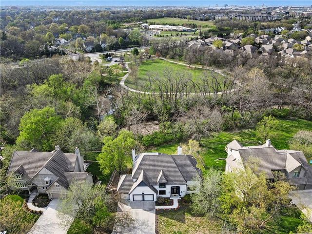 12650 Sherwood Drive, Leawood, KS 66209