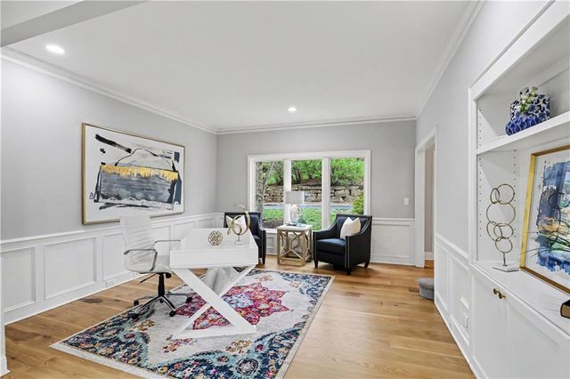 12650 Sherwood Drive, Leawood, KS 66209