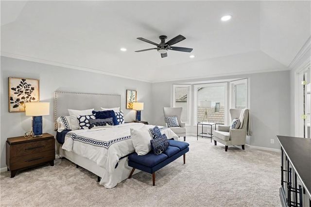 12650 Sherwood Drive, Leawood, KS 66209