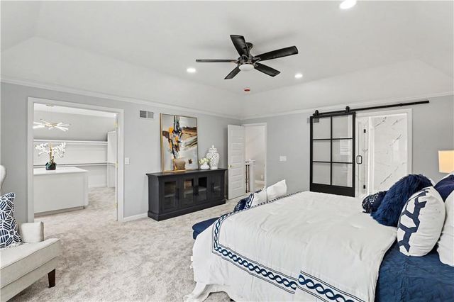 12650 Sherwood Drive, Leawood, KS 66209