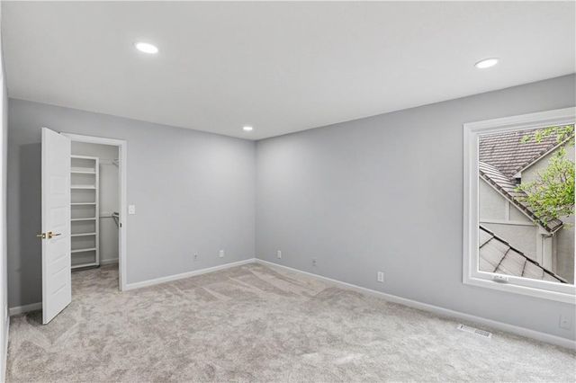 12650 Sherwood Drive, Leawood, KS 66209