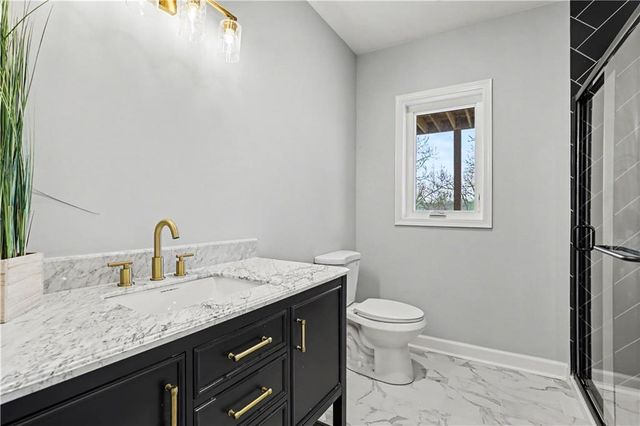 12650 Sherwood Drive, Leawood, KS 66209
