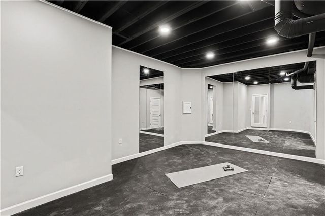 12650 Sherwood Drive, Leawood, KS 66209