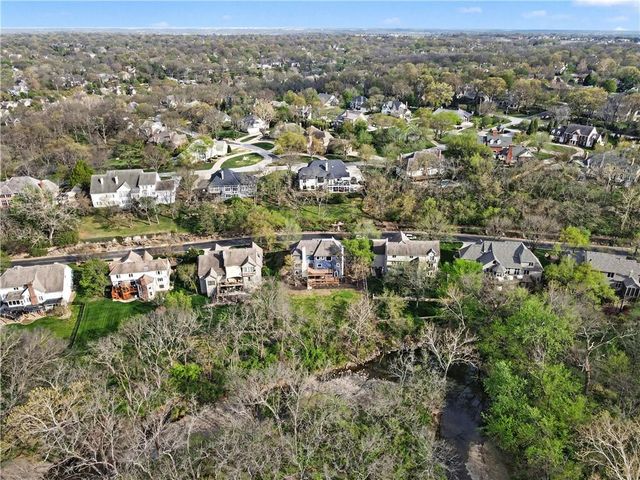 12650 Sherwood Drive, Leawood, KS 66209