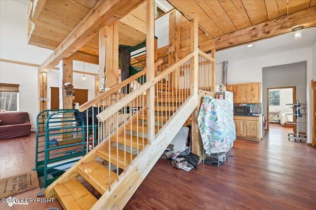 7200 W Middle Drive, Wasilla, AK 99623