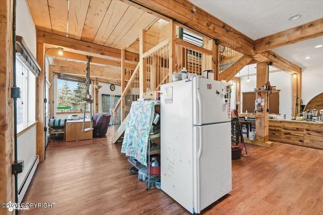 7200 W Middle Drive, Wasilla, AK 99623