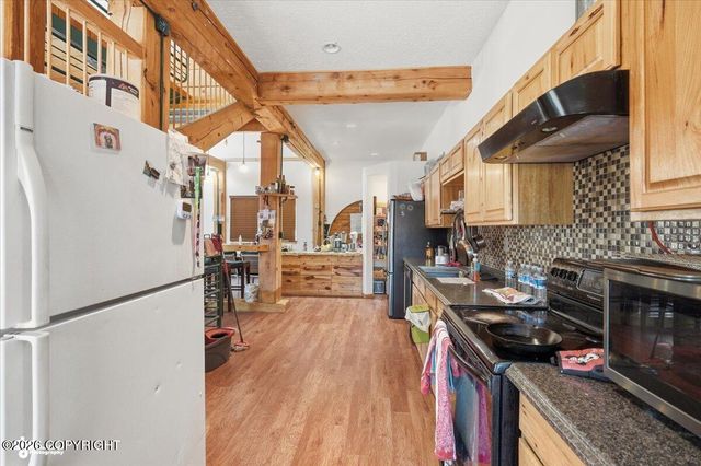 7200 W Middle Drive, Wasilla, AK 99623