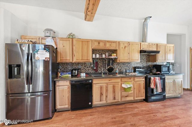 7200 W Middle Drive, Wasilla, AK 99623