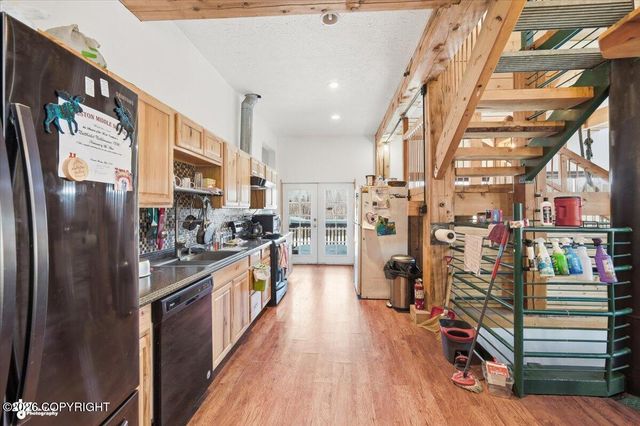 7200 W Middle Drive, Wasilla, AK 99623