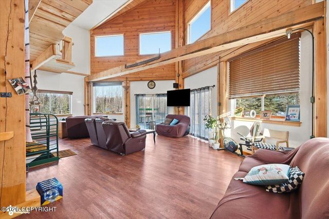 7200 W Middle Drive, Wasilla, AK 99623