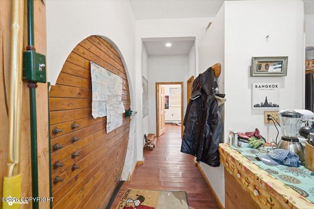 7200 W Middle Drive, Wasilla, AK 99623