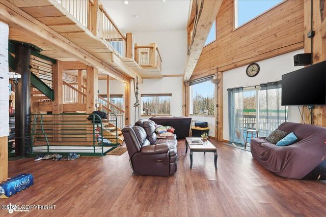 7200 W Middle Drive, Wasilla, AK 99623