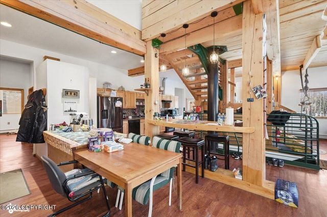 7200 W Middle Drive, Wasilla, AK 99623