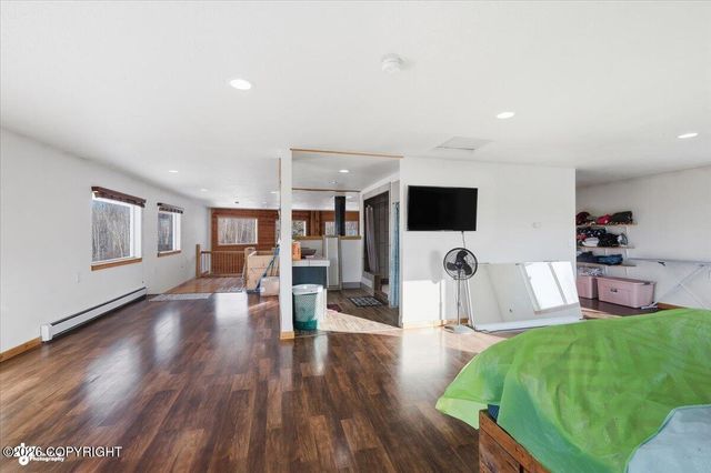 7200 W Middle Drive, Wasilla, AK 99623