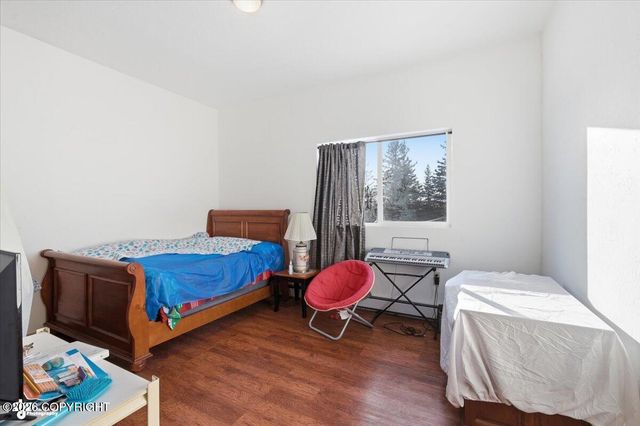 7200 W Middle Drive, Wasilla, AK 99623