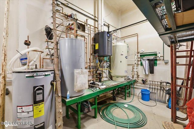 7200 W Middle Drive, Wasilla, AK 99623