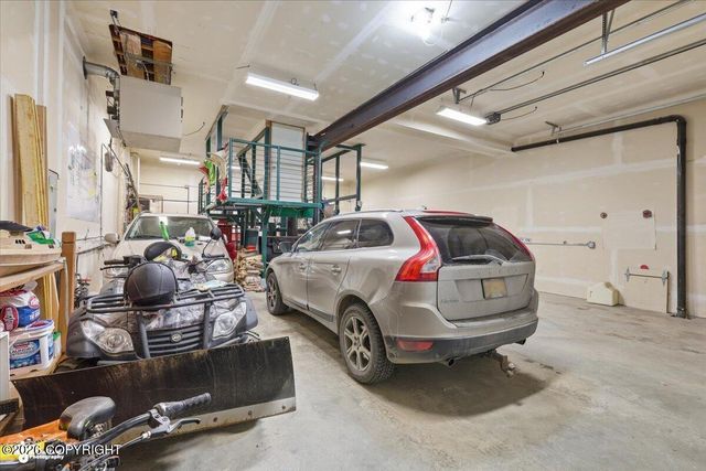 7200 W Middle Drive, Wasilla, AK 99623