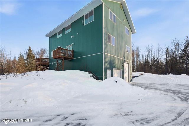 7200 W Middle Drive, Wasilla, AK 99623