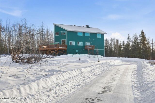 7200 W Middle Drive, Wasilla, AK 99623