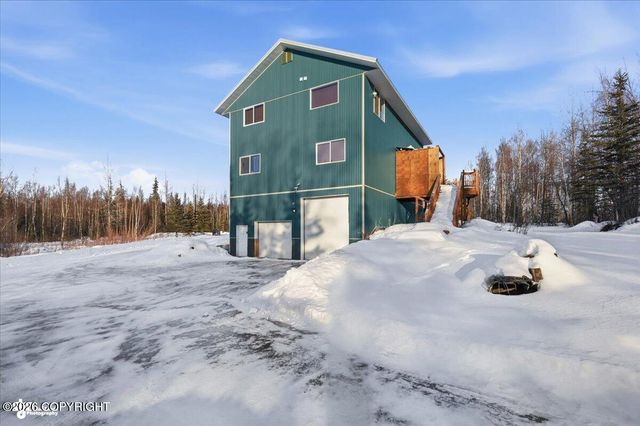 7200 W Middle Drive, Wasilla, AK 99623