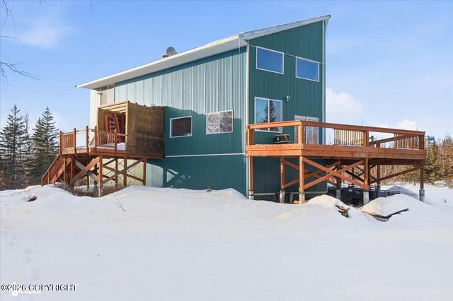 7200 W Middle Drive, Wasilla, AK 99623