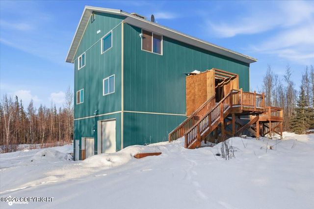 7200 W Middle Drive, Wasilla, AK 99623