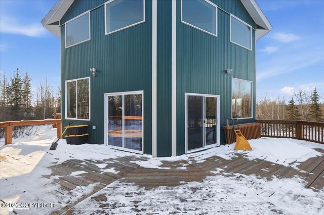 7200 W Middle Drive, Wasilla, AK 99623