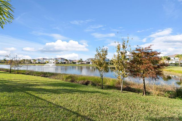 12510 Solano Bay Circle, Palm Beach Gardens, FL 33412
