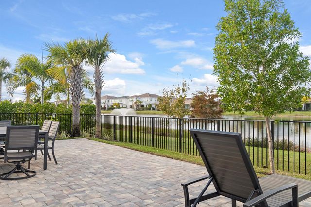 12510 Solano Bay Circle, Palm Beach Gardens, FL 33412