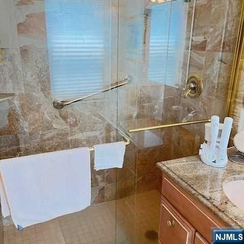 280 Prospect Avenue 11 E, Hackensack, NJ 07601