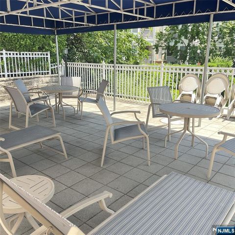 280 Prospect Avenue 11 E, Hackensack, NJ 07601
