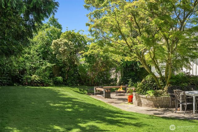 4744 44th Avenue NE, Seattle, WA 98105