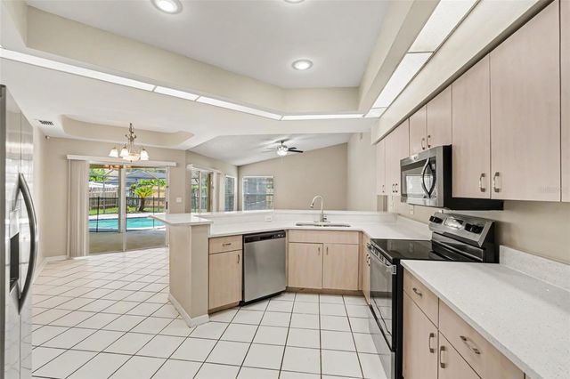 2909 STARMOUNT DRIVE, Valrico, FL 33596