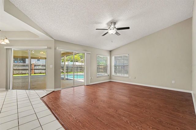 2909 STARMOUNT DRIVE, Valrico, FL 33596