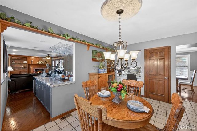 411 Savannah Ridge Drive, St Charles, MO 63303