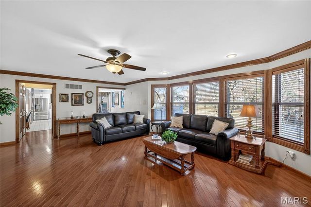 411 Savannah Ridge Drive, St Charles, MO 63303