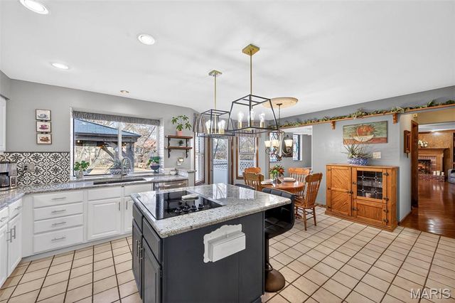 411 Savannah Ridge Drive, St Charles, MO 63303