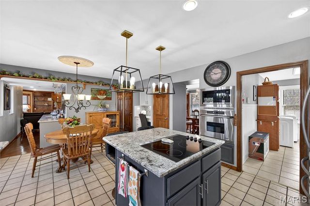 411 Savannah Ridge Drive, St Charles, MO 63303