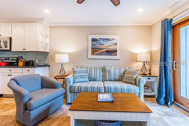 4 N Forest Beach Dr Apt 208, Hilton Head Island, SC 29928