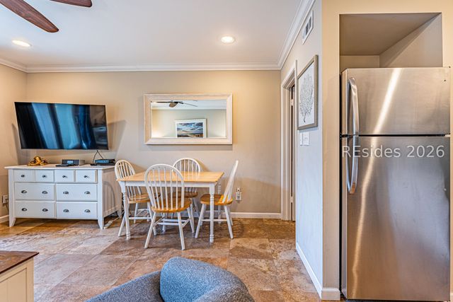 4 N Forest Beach Dr Apt 208, Hilton Head Island, SC 29928